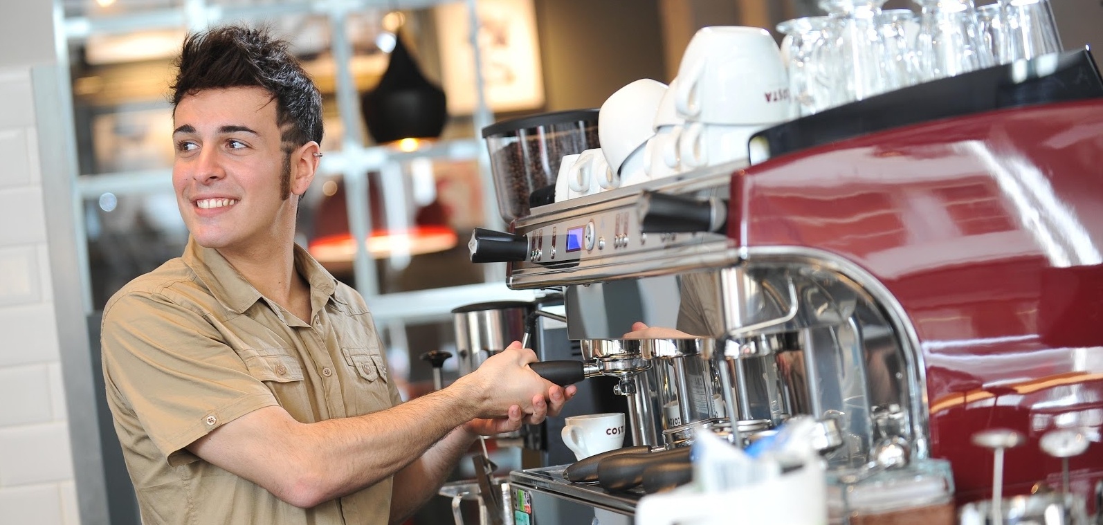 Barista_COSTA_COFFEE-463994-edited
